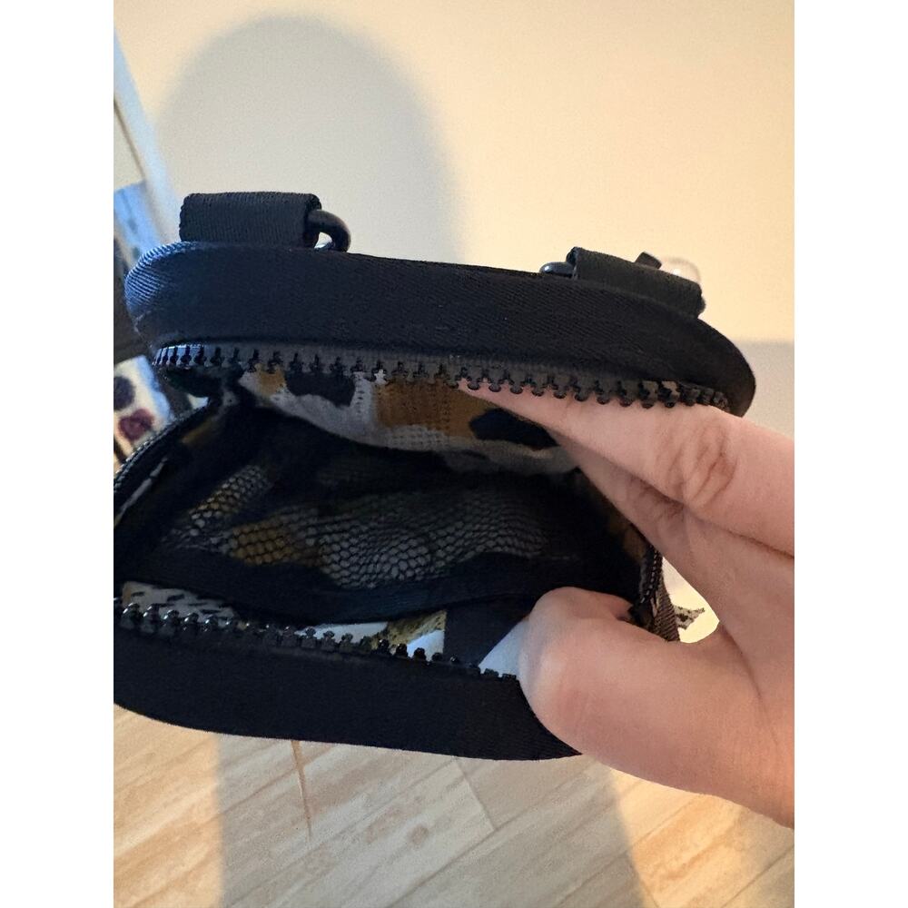 Thread Crossbody Bag Black - Picture 7 of 7
